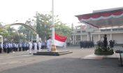 Pengibaran Bendera Merah Putih oleh Pasukan Paskibraka Siswa Siswi SMAN 3 Palangka Raya